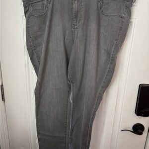 Gray Old Navy Sweetheart Jeans size 18